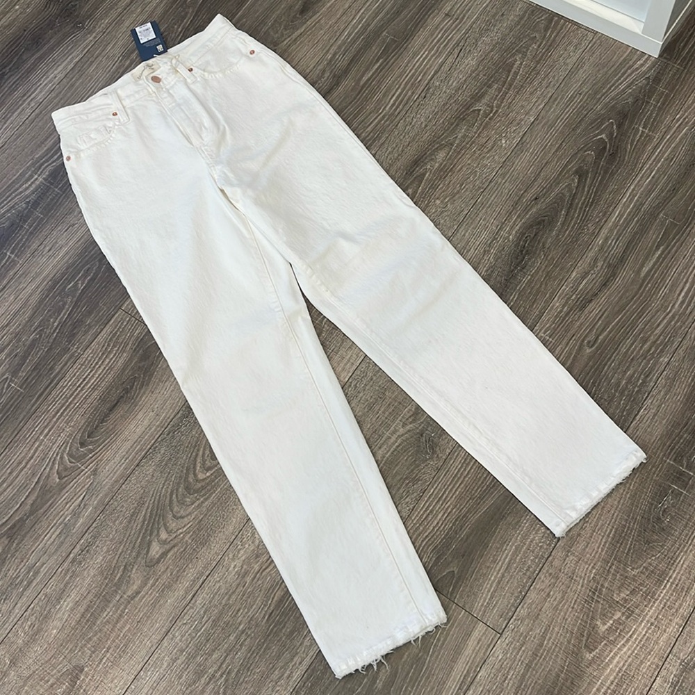 Universal Thread White Jeans Size 4